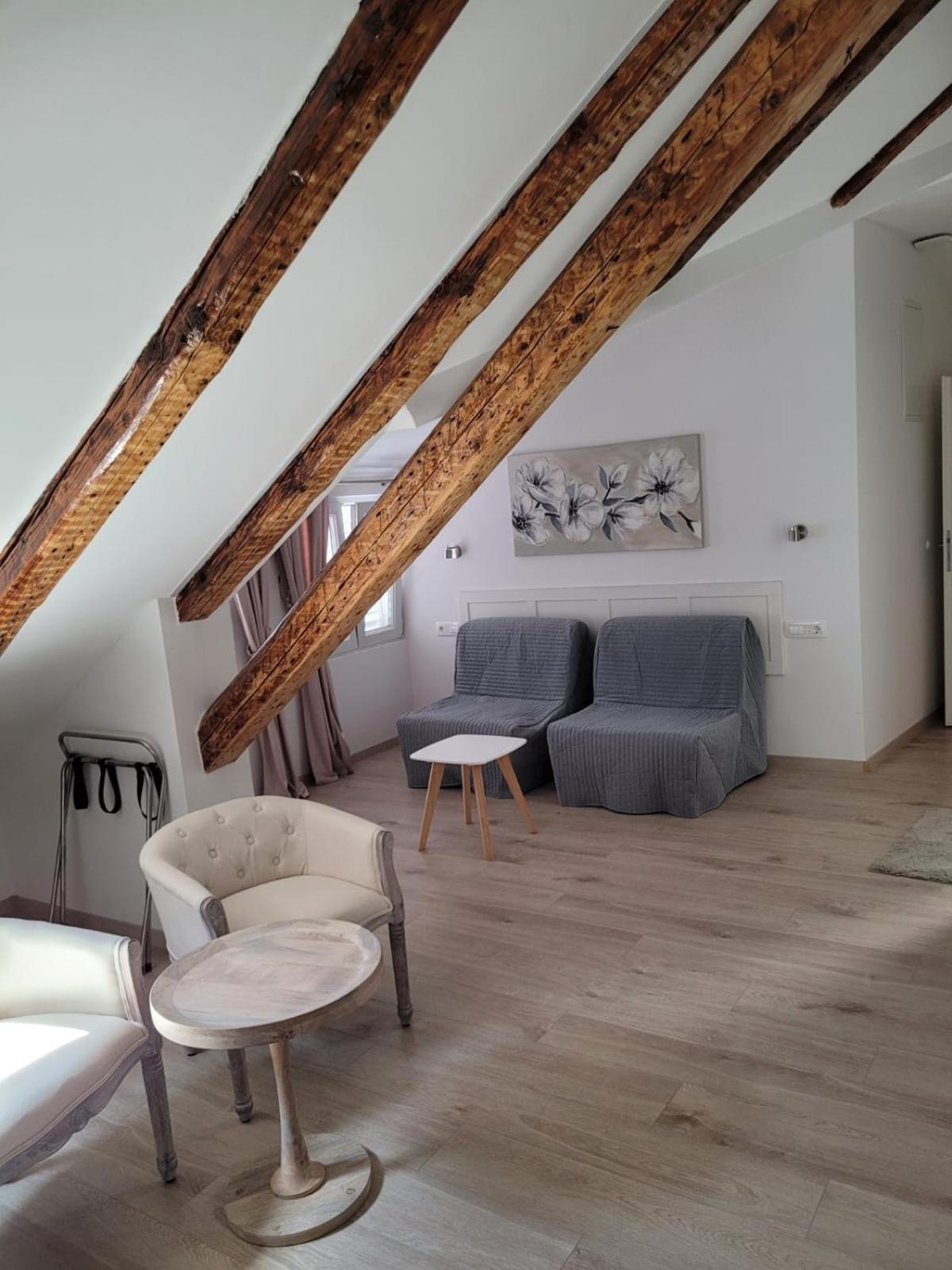 Hotel Kastel 1700 Split Bilik gambar