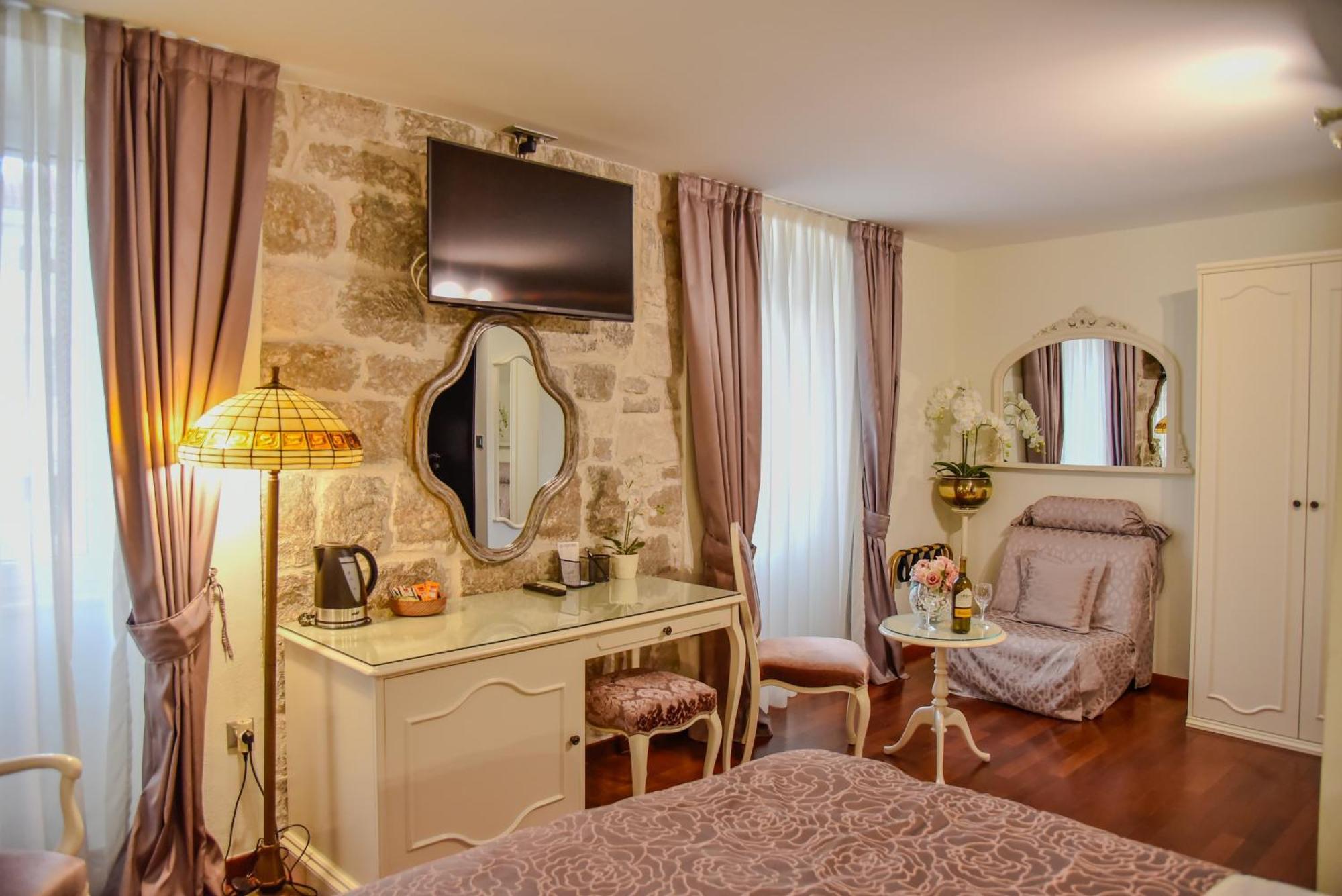 Hotel Kastel 1700 Split Bilik gambar