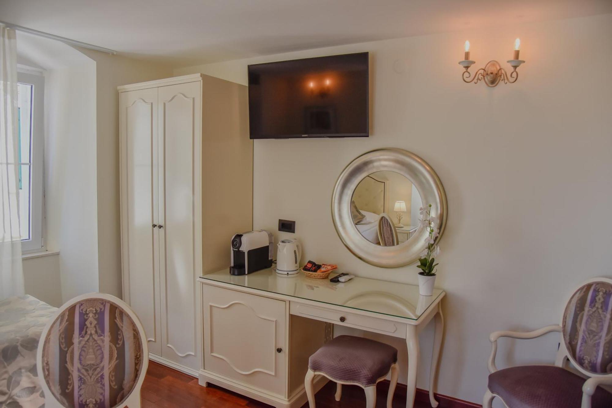 Hotel Kastel 1700 Split Bilik gambar
